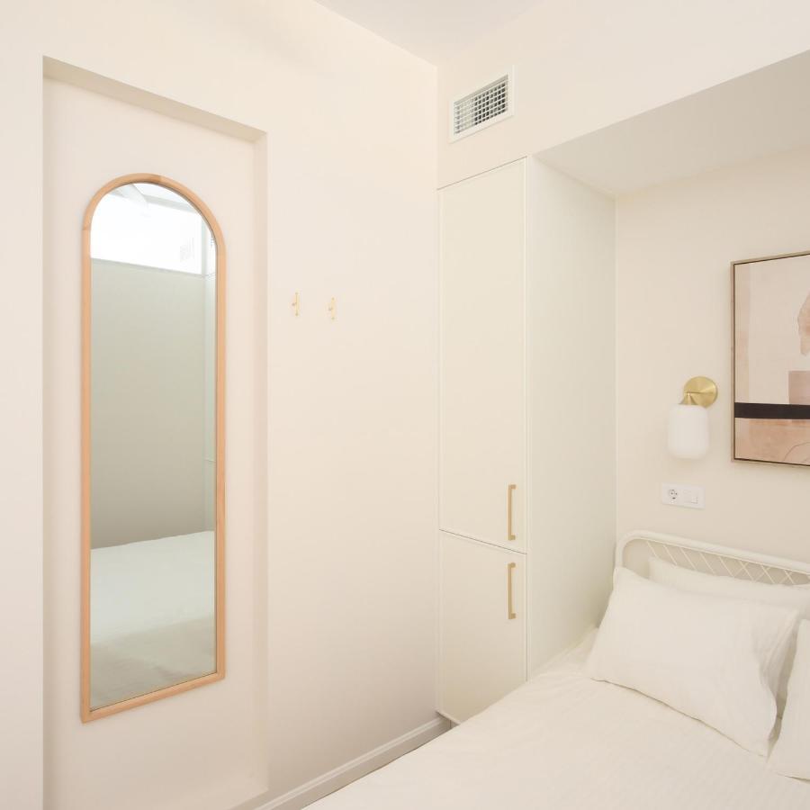 Staylish Studio Apartment In Malasana Madrid Luaran gambar