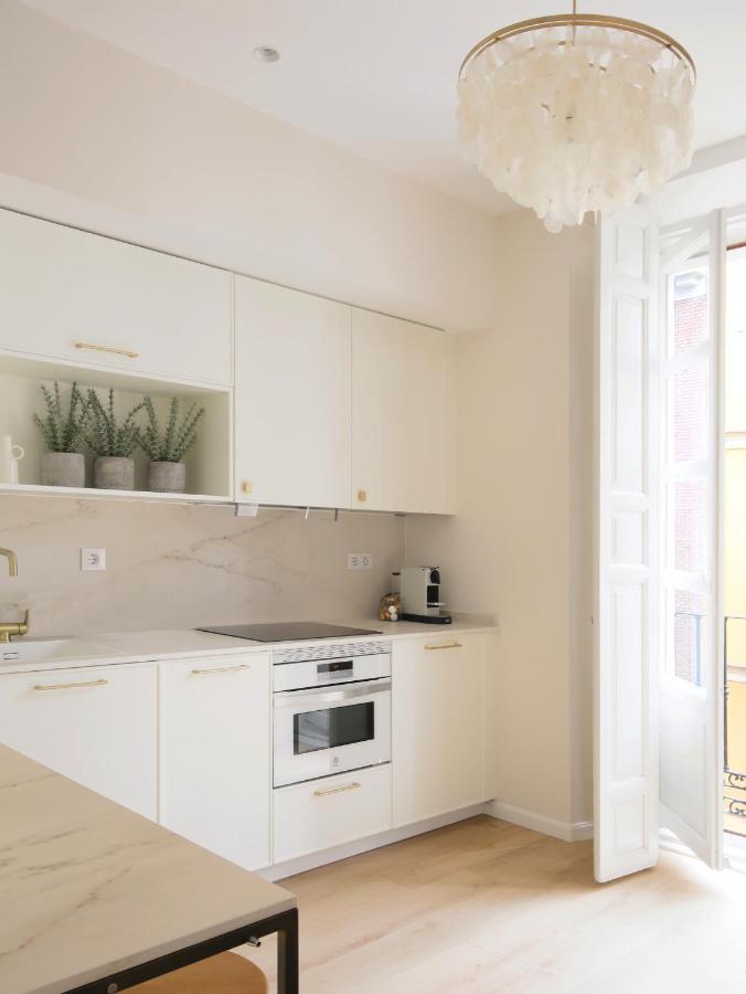 Staylish Studio Apartment In Malasana Madrid Luaran gambar
