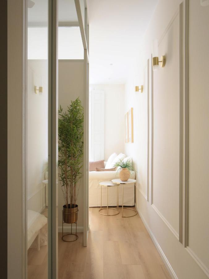 Staylish Studio Apartment In Malasana Madrid Luaran gambar