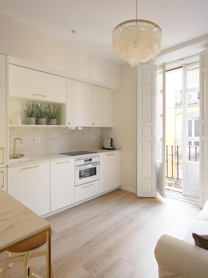 Staylish Studio Apartment In Malasana Madrid Luaran gambar