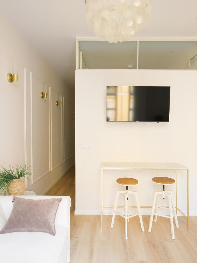 Staylish Studio Apartment In Malasana Madrid Luaran gambar